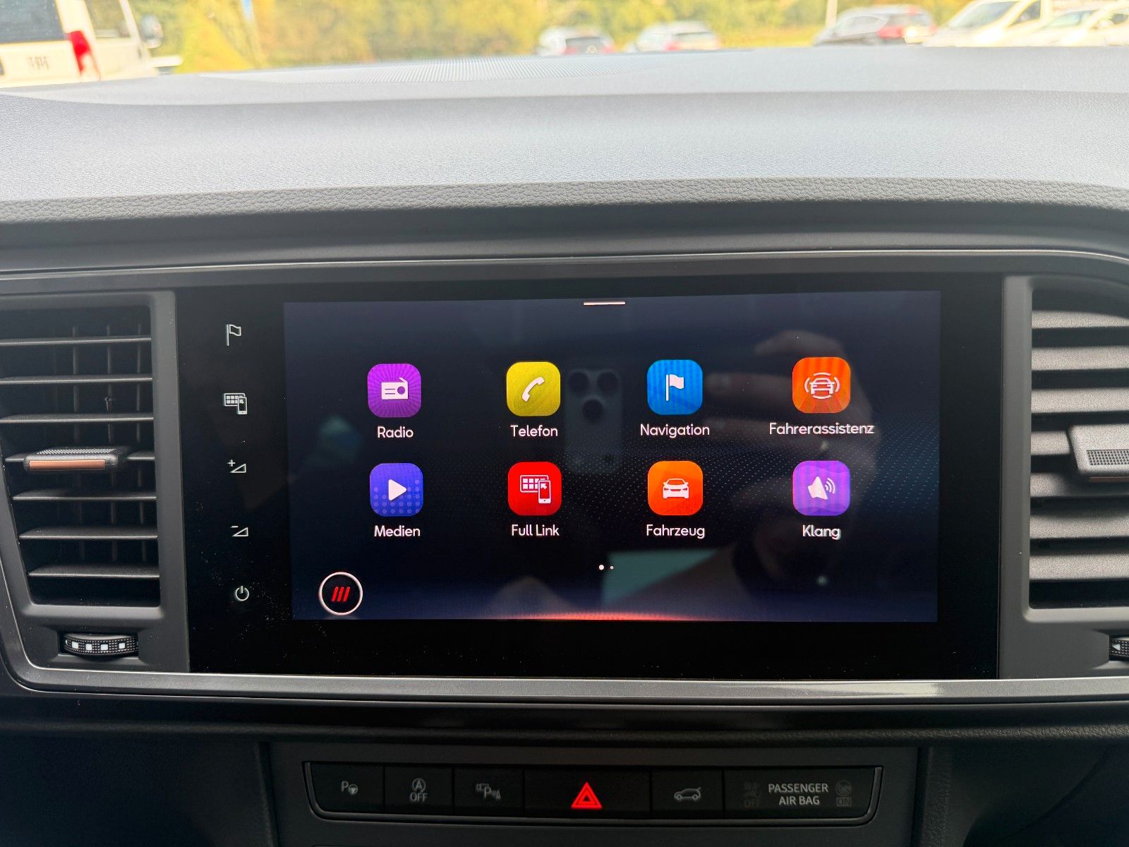 Ateca VZ 2.0 4Drive DSG/AHK/PANO/Beats/ 360° KAM